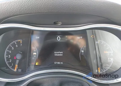 2019 Jeep Grand Cherokee Limited 4X2 z USA, uszkodzony, nr VIN 1C4RJEBG7KC643409